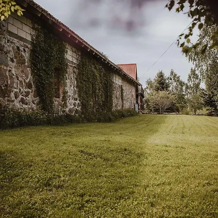 Pod Gwiazdami Farmház *